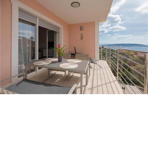 1 Bedroom Amazing Apartment In Seget Donji