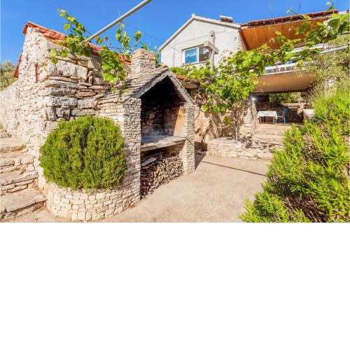 1 Bedroom Awesome Home In Vela Luka