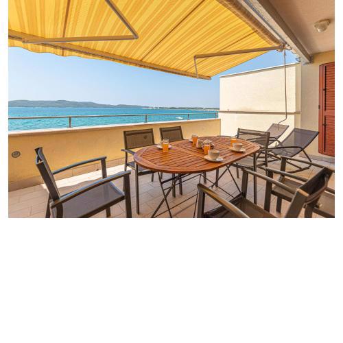 1 Bedroom Beautiful Apartment In Brodarica