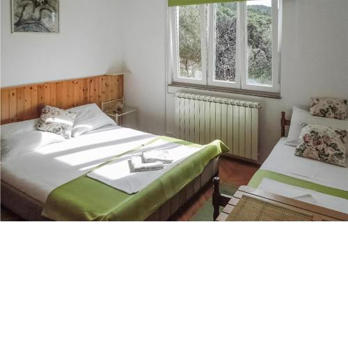 1 Bedroom Beautiful Apartment In Martinscica