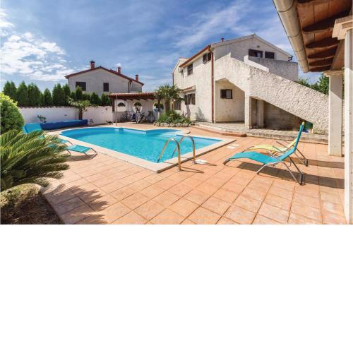 1 Bedroom Cozy Apartment In Banjole