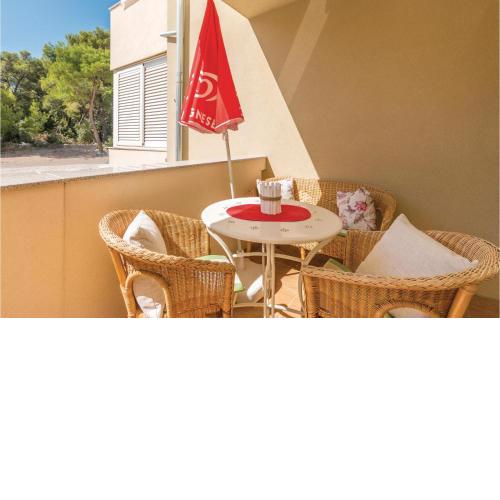 1 Bedroom Cozy Apartment In Biograd Na Moru