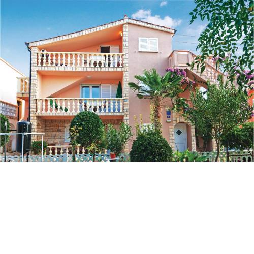 1 Bedroom Stunning Apartment In Privlaka