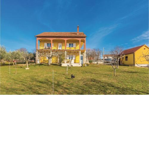 2 Bedroom Amazing Apartment In Dracevac Ninski