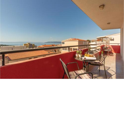 2 Bedroom Amazing Apartment In Makarska