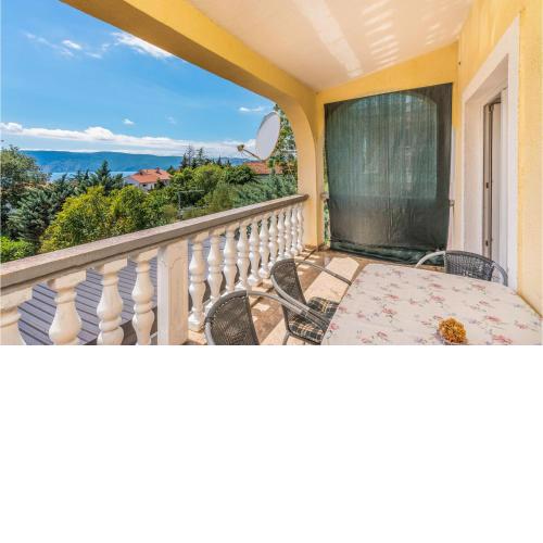 2 Bedroom Amazing Apartment In Pinezici