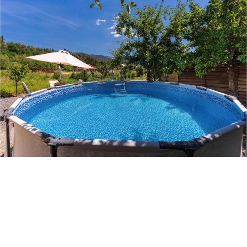 2 Bedroom Awesome Apartment In Fuzine