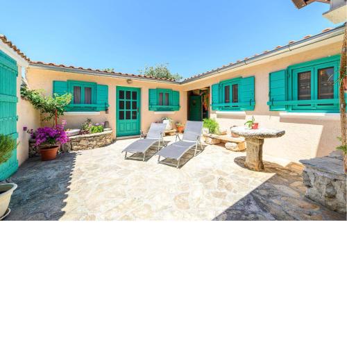 2 Bedroom Awesome Home In Jadrija