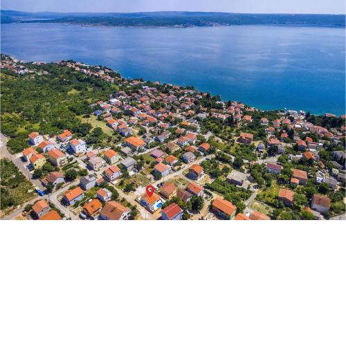 2 Bedroom Awesome Home In Maslenica