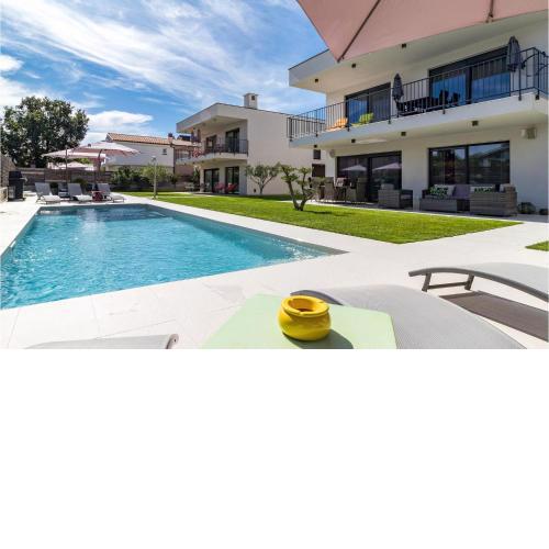 2 Bedroom Beautiful Apartment In Medulin