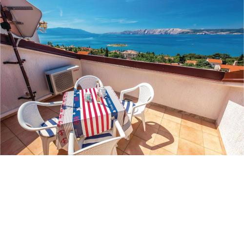 2 Bedroom Gorgeous Apartment In Novi Vinodolski