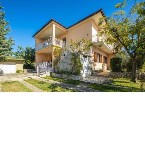 2 Bedroom Gorgeous Apartment In Novi Vinodolski
