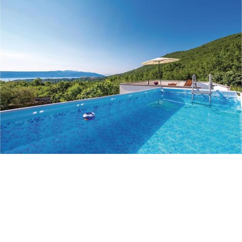2 Bedroom Gorgeous Home In Moscenicka Draga