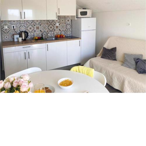 2 Bedroom Lovely Apartment In Biograd