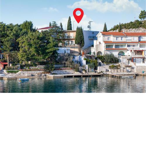 2 Bedroom Lovely Apartment In Klek