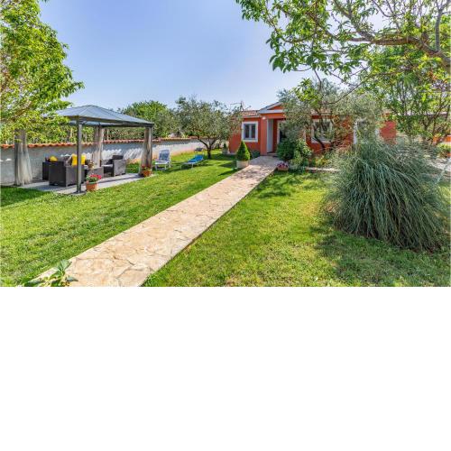 2 Bedroom Lovely Home In Medulin