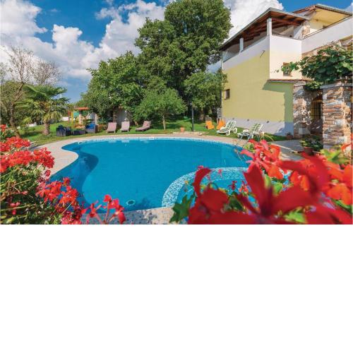 2 Bedroom Nice Apartment In Veli Jezenj
