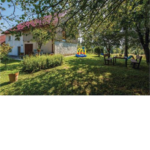 2 Bedroom Nice Home In Fuzine