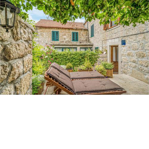 2 Bedroom Nice Home In Gruda