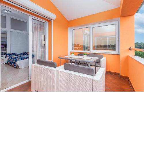 2 Bedroom Pet Friendly Apartment In Pula