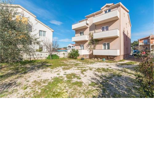 2 Bedroom Stunning Apartment In Biograd Na Moru
