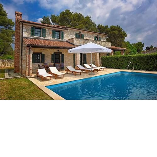 3 Bedroom Amazing Home In Sveti Lovrec