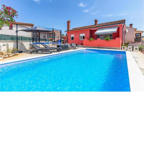 3 Bedroom Awesome Home In Marcana