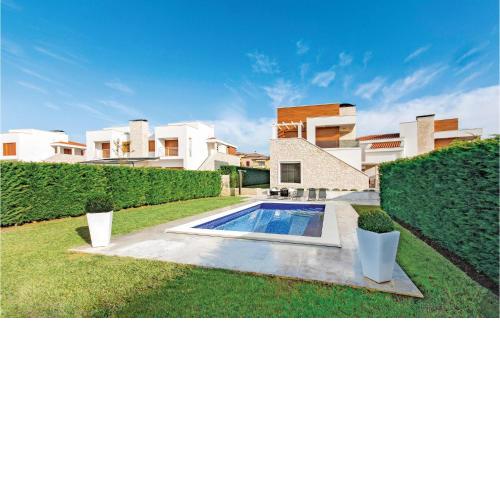 3 Bedroom Awesome Home In Vabriga