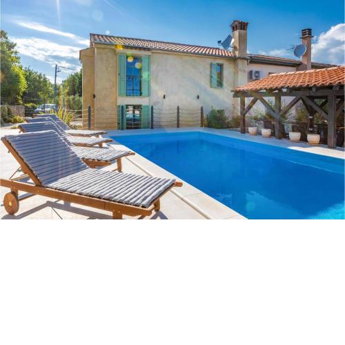 3 Bedroom Beautiful Home In Malinska