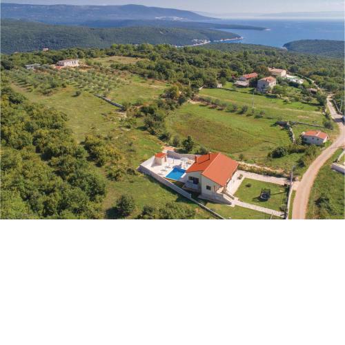 3 Bedroom Lovely Home In Krnica