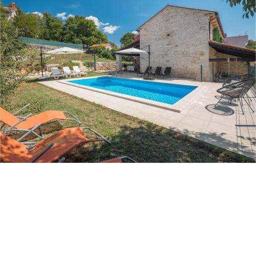 3 Bedroom Lovely Home In Sorici