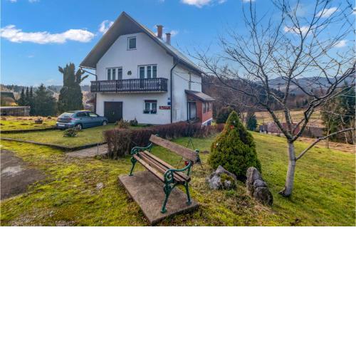 3 Bedroom Nice Home In Crni Lug