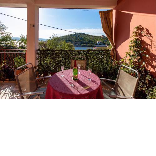 3 Bedroom Stunning Home In Modric