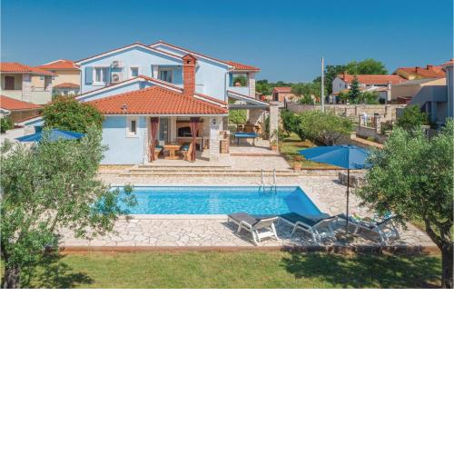 4 Bedroom Awesome Home In Golubovo