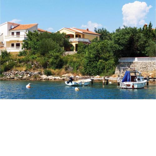 4 Bedroom Awesome Home In Krusevo