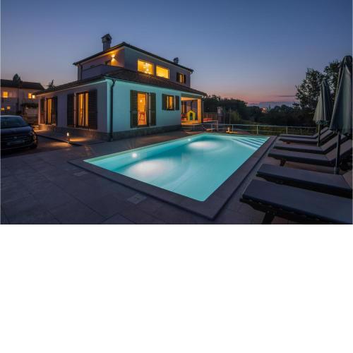 4 Bedroom Gorgeous Home In Krk