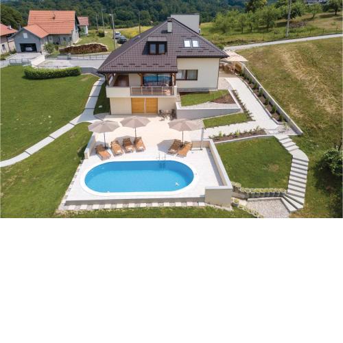 4 Bedroom Nice Home In Starjak
