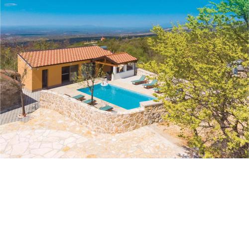 4 Bedroom Pet Friendly Home In Drnis