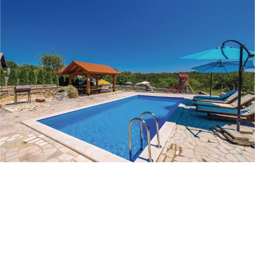4 Bedroom Stunning Home In Viskovo