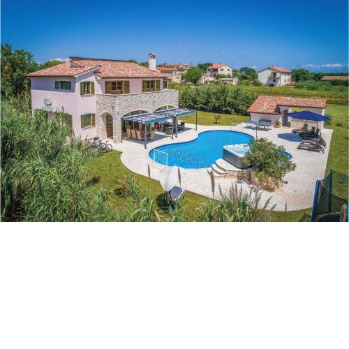 5 Bedroom Awesome Home In Valtura