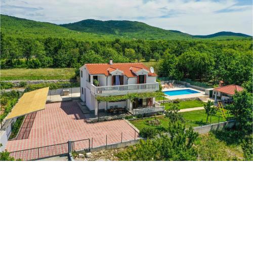 5 Bedroom Lovely Home In Blato Na Cetini
