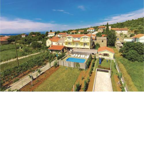 5 Bedroom Pet Friendly Home In Banj