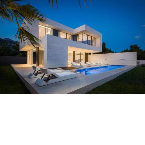 5-Star Villa Calma I with Heated Pool, Jacuzzi, Sea and Palm Tree Garden