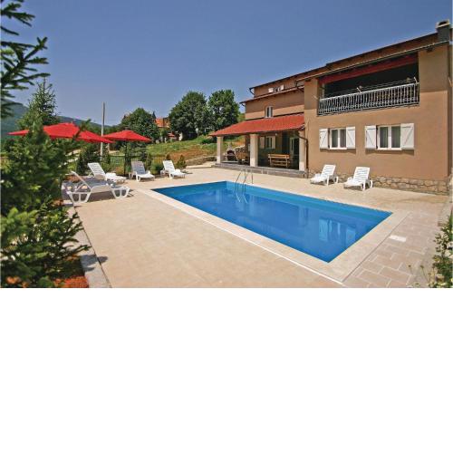 6 Bedroom Amazing Home In Crni Kal