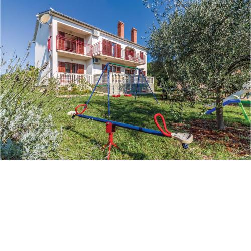 6 Bedroom Beautiful Home In Segotici