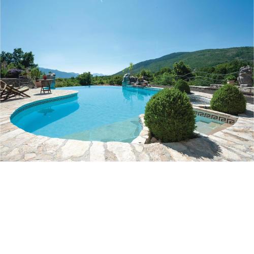 7 Bedroom Gorgeous Home In Grabovac