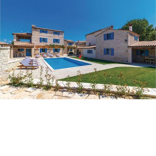 9 Bedroom Lovely Home In Bokordici
