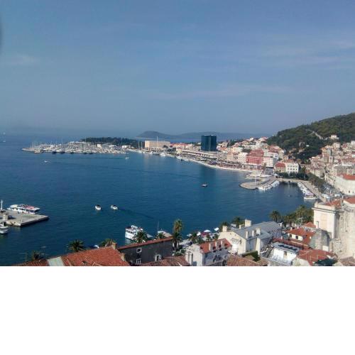 A small apartment for a great vacation "LUDI"