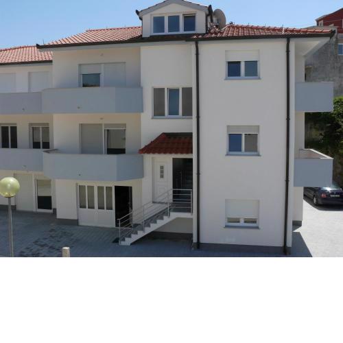 A5 - apt with 2 balconies 5 min walking to beach