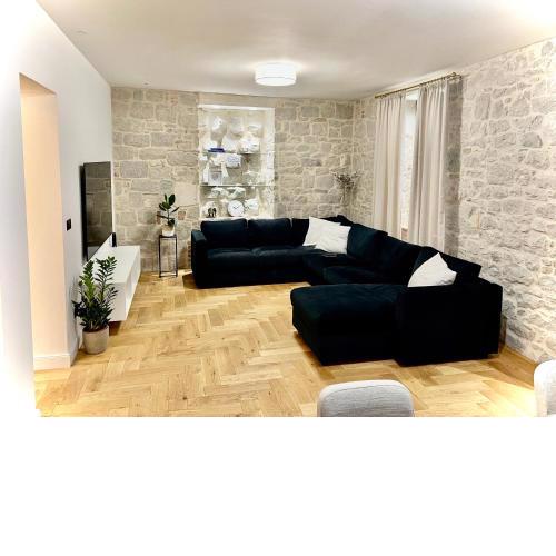 Adora Luxury Apartment